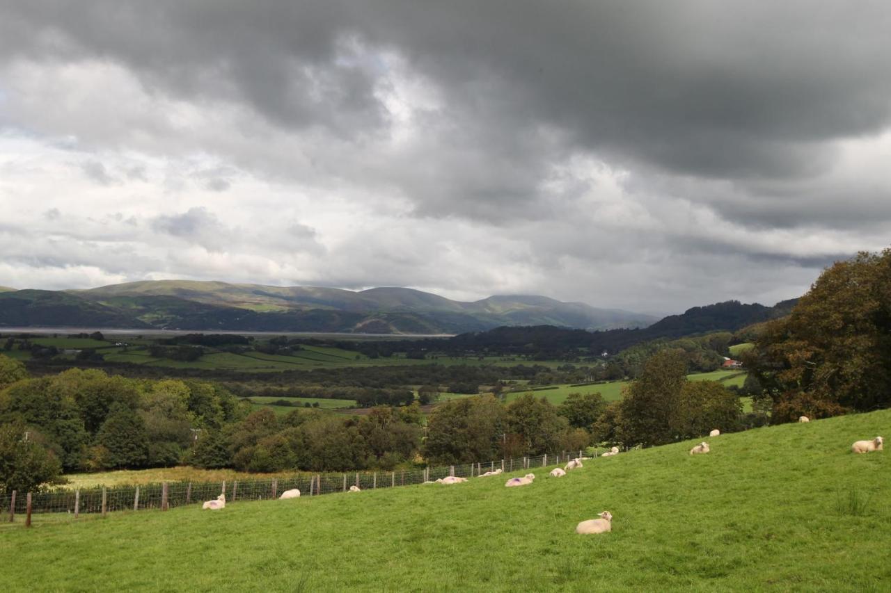 Breathtaking Views With A Hot Tub - Bwlch Cliced Villa Tal-y-bont  Exterior foto